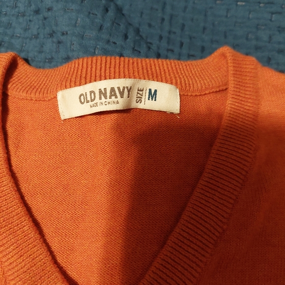 Old Navy Men's V-Neck Sweater in  Orange - Picture 2 of 4